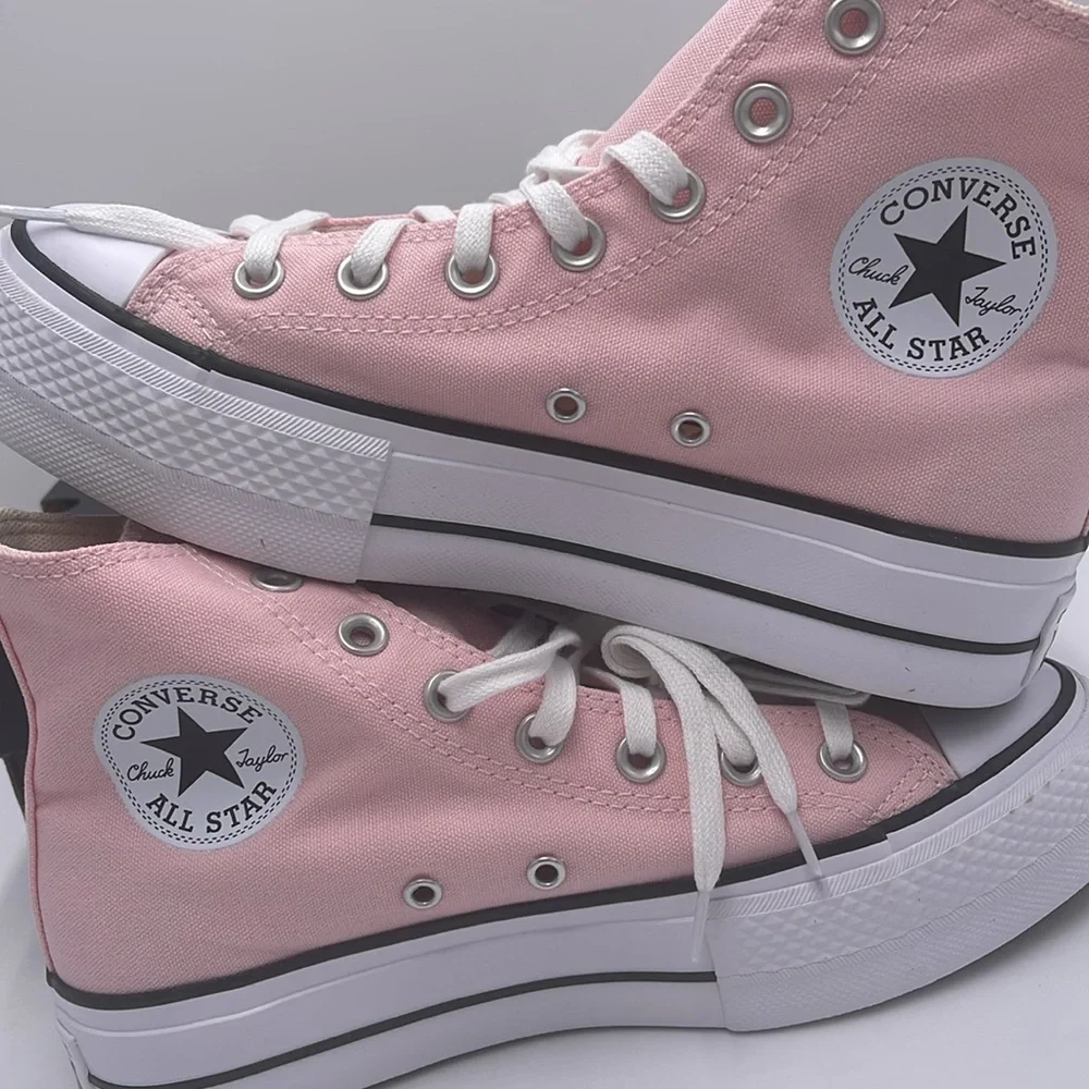 Converse WMNS A06507F CTAS LIFT HI DONUT GLAZE/WHITE/BLACK Platforms Sneakers